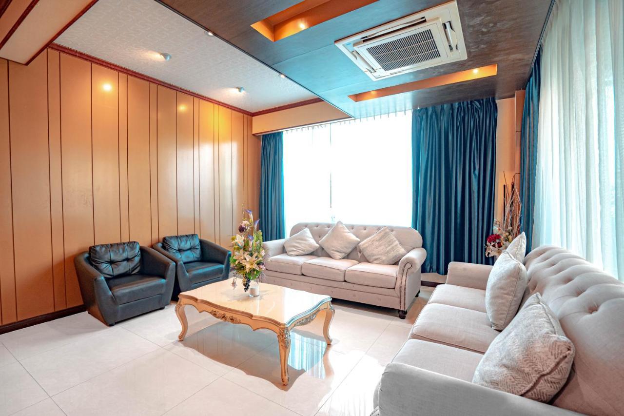 Blue Sky Airport Ban Bang Phli Yai